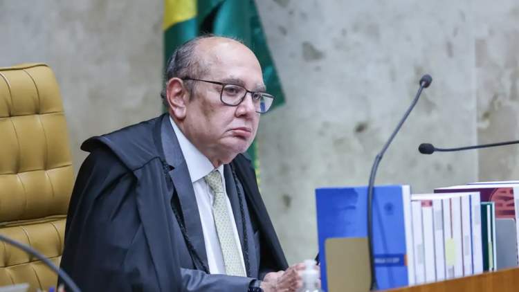 Decisão sobre quebra de sigilo reacende embate entre Judiciário e Legislativo.
