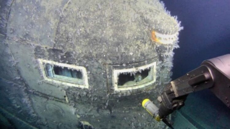 Estudo aponta vazamento radioativo em submarino nuclear soviético afundado.
