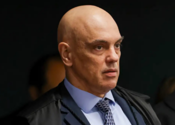 O ministro do STF, Alexandre de Moraes, estabeleceu novas regras para o Coaf, restringindo o compartilhamento de dados financeiros apenas a investigações criminais, procedimentos do Ministério Público e processos administrativos.