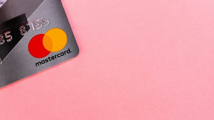 Colapso do Banco Master gera prejuízo milionário para a Mastercard.