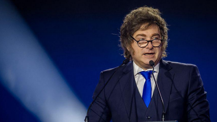 Deputados da oposição argentina protocolam proposta de repúdio aos ataques de Javier Milei contra autoridades do Brasil.