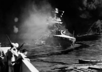 Declaração de Trump sobre Pearl Harbor repercute no Japão, com críticas e tentativa de minimizar impacto diplomático.