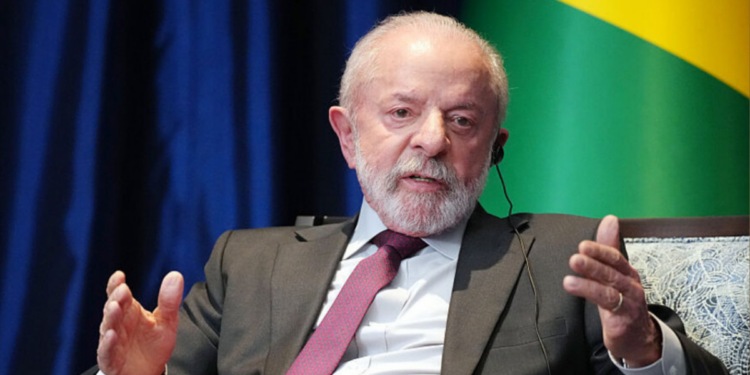 Lula se posiciona contra ataque em jantar com jornalistas nos Estados Unidos