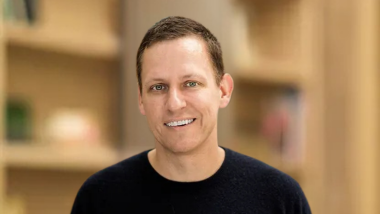 Debate sobre Anticristo e tecnologia promovido por Peter Thiel causa reação no Vaticano e levanta discussões globais.