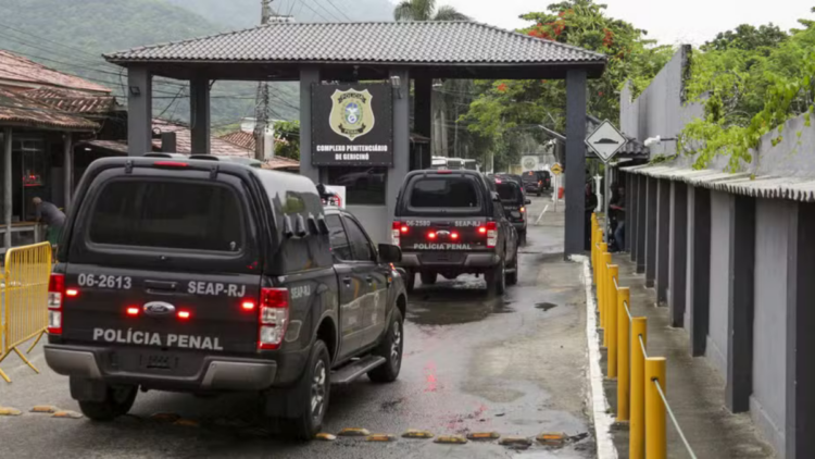 Coordenador de presídios do RJ é exonerado após irregularidade na transferência de Rodrigo Bacellar para Bangu 8.