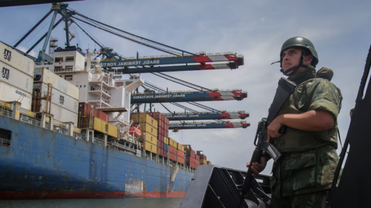 PCC e CV expandem atuação no exterior, mas tráfico nos EUA segue dominado por cartéis mexicanos.