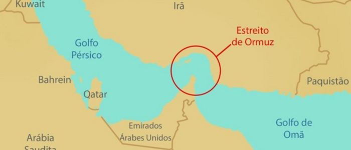 Após anúncio iraniano de fechamento do Estreito de Ormuz, EUA afirmam que navegação não foi interrompida. Rota é essencial para o abastecimento mundial de petróleo.