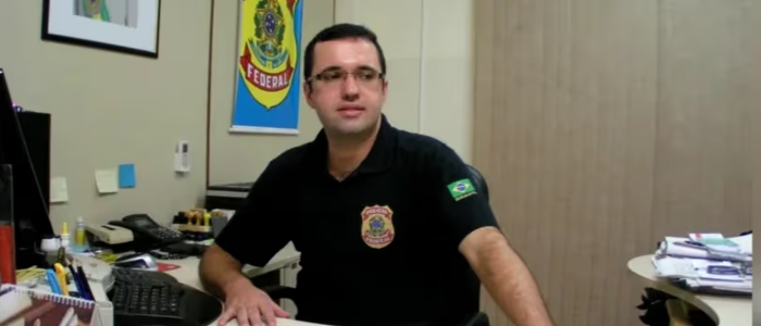 Delegado da Polícia Federal e ex-secretário são presos em operação que investiga ligação com o crime organizado no Rio de Janeiro.