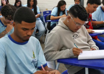 Inep lança sistema digital para emissão do certificado de conclusão do ensino médio pelo Enem 2025. Solicitação é feita online com conta Gov.br.