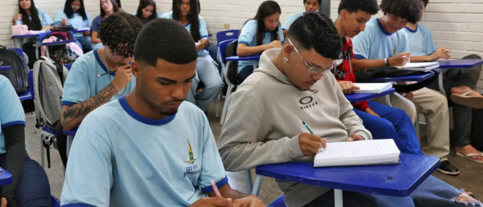 Inep lança sistema digital para emissão do certificado de conclusão do ensino médio pelo Enem 2025. Solicitação é feita online com conta Gov.br.