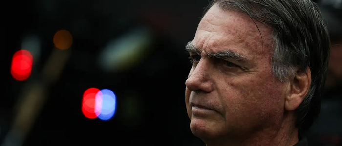 STF forma maioria para negar prisão domiciliar a Bolsonaro.