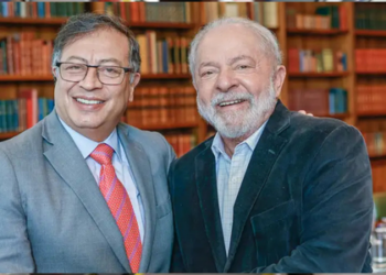 Lula e Gustavo Petro confirmam participação em encontro internacional em defesa da democracia.