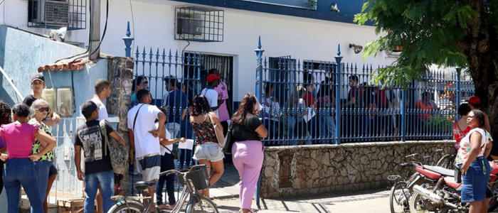 Candidatos de Macaé devem entregar documentos para cursos gratuitos de qualificação profissional neste sábado (14); 993 vagas estão disponíveis em diversas áreas.