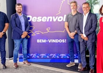 Desenvolve RJ 2026 começa em Macaé com debates sobre economia, energia e empreendedorismo.