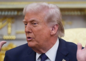 Trump afirma que não haverá acordo com o Irã sem rendição incondicional