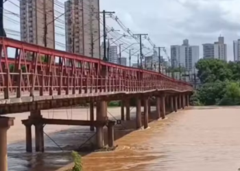 Nova linha de ônibus passa a operar em Campos dos Goytacazes para facilitar travessia entre Guarus e o Centro após interdição da ponte de ferro.