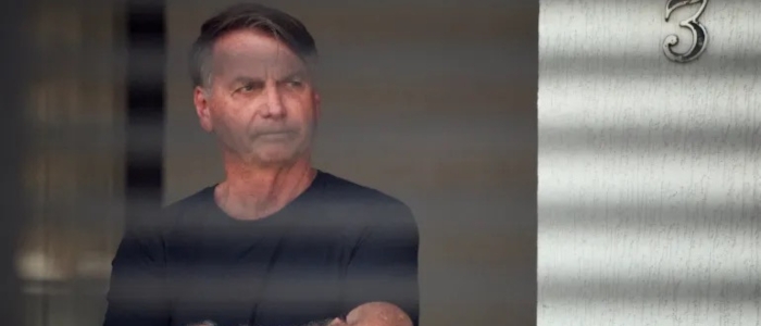 PGR se posiciona a favor de prisão domiciliar humanitária para Jair Bolsonaro.