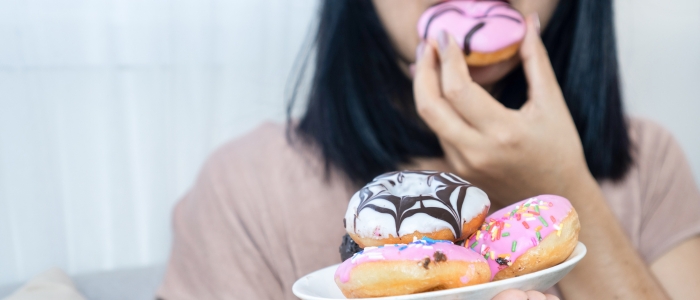 Pesquisa mostra por que sentimos vontade de comer mesmo sem fome.