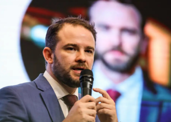 Novo ministro da Fazenda enfrenta pressão fiscal e herda metas apertadas