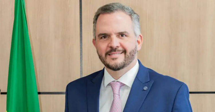Alta do combustível pressiona setor aéreo e governo anuncia ações para reduzir impacto ao consumidor