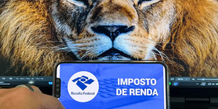 Mais de 415 mil contribuintes recebem restituição da malha fina a partir desta quinta