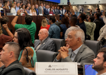 Prefeito critica impacto de nova divisão dos royalties.
