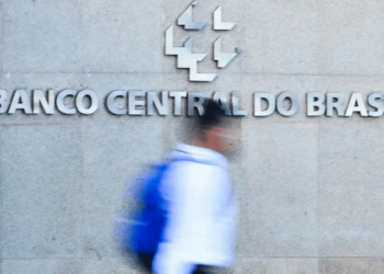 Crédito caro segue impactando orçamento das famílias e aumenta endividamento