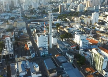Garotinho deixa Prefeitura de Campos para disputar eleição em 2026