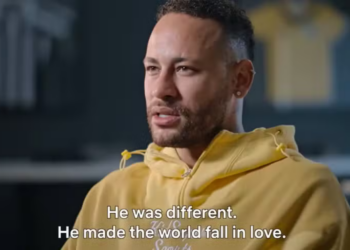 É fake que Neymar foi creditado como ex-jogador em documentário da Netflix sobre Ronaldinho, apontam checagens.