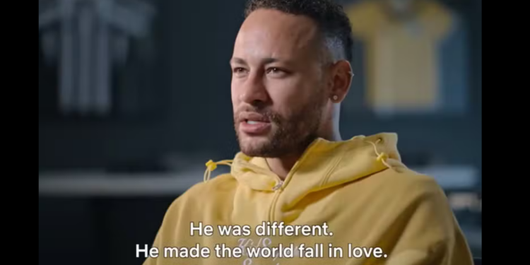 É fake que Neymar foi creditado como ex-jogador em documentário da Netflix sobre Ronaldinho, apontam checagens.