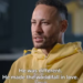 É fake que Neymar foi creditado como ex-jogador em documentário da Netflix sobre Ronaldinho, apontam checagens.