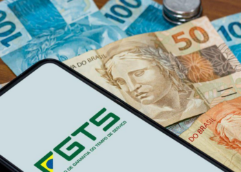 Governo federal avalia liberar recursos do FGTS para pagamento de dívidas. Medida pode movimentar até R$ 10 bilhões e beneficiar milhões de brasileiros inadimplentes.