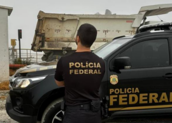 Forças de segurança cumprem mandados em investigações relacionadas a ataques contra o sistema democrático