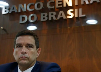 Ausência de Campos Neto em CPI gera reação de parlamentares e pode levar a novas medidas