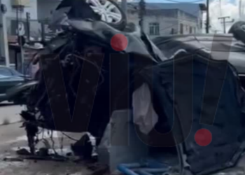 carro capota na avenida tarcísio miranda, em campos, atinge ciclovia e deixa duas vítimas feridas.