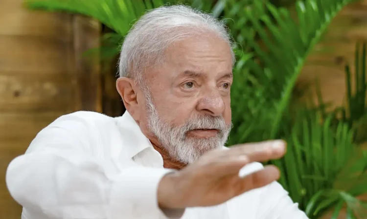 Presidente critica venda de gás acima da tabela e promete cancelar leilão