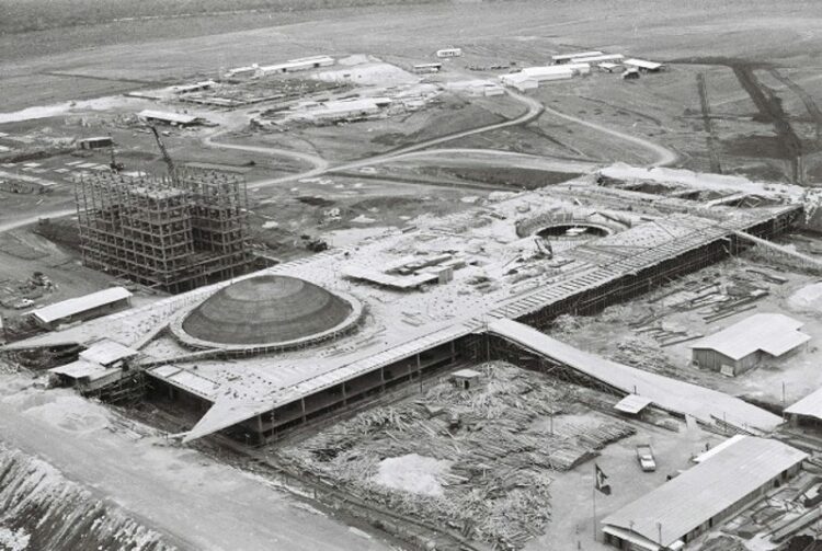 Canteiro de obras: vista aérea do Congresso no fim da década de 50.Arquivo Nacional
