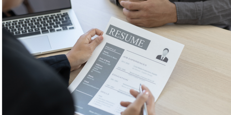 Oportunidades são para estudantes do ensino superior.