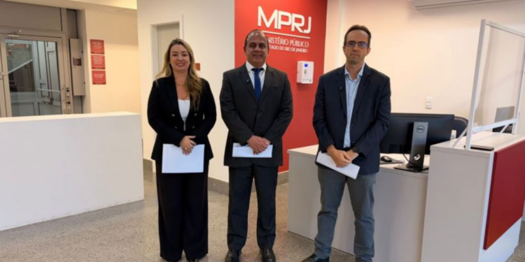 Rio das Ostras e MPRJ cobram melhorias no serviço da Enel.