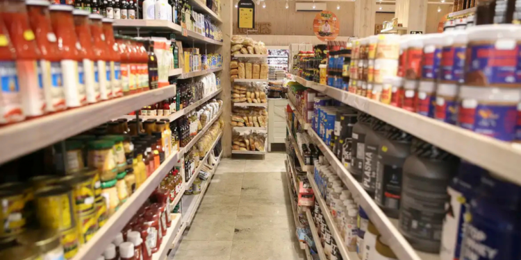 Governo federal reajusta auxílio-alimentação para servidores públicos para R$ 1.192 e ajusta outros benefícios como assistência pré-escolar e saúde suplementar.