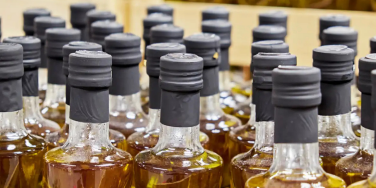 Durante a Semana Santa, cerca de dois mil anúncios de produtos típicos da Páscoa foram removidos em ação conjunta do governo; consumidores devem conferir registros oficiais.