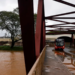 Feriado de Páscoa terá calor, chuva e trovoadas em várias regiões do Brasil, com risco de alagamentos no Norte e Nordeste e queda de temperatura no Sul e Sudeste.