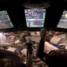 A missão Artemis II avança em direção à Lua; astronautas realizam testes de pilotagem e preparam sobrevoo que permitirá fotografar crateras e registrar eclipse solar do espaço