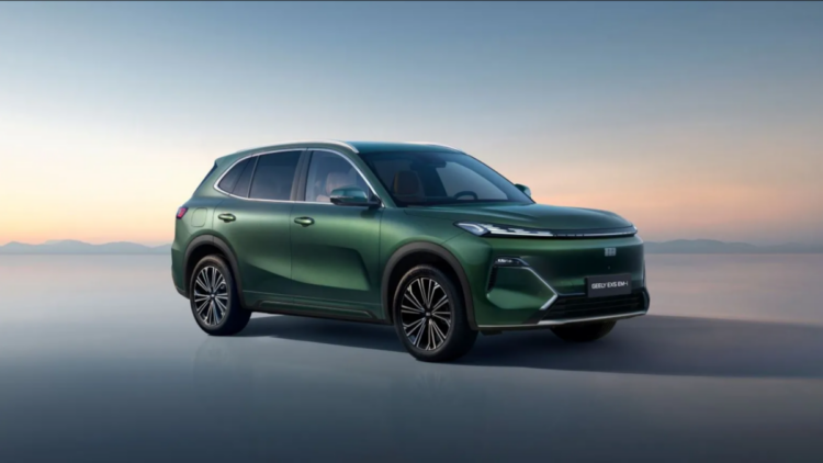 Montadoras chinesas iniciam produção de SUVs híbridos flex em Goiana e São José dos Pinhais, com motores Fiat adaptados e autonomia elétrica superior a 100 km.