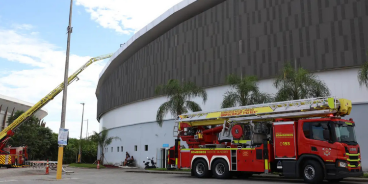Incêndio na cobertura do Velódromo Olímpico do Rio exige interdição parcial; pista de ciclismo e acervo do museu permanecem preservados.
