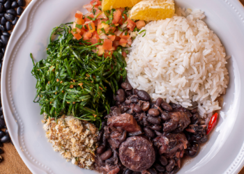 Estudo aponta que 60,7% das famílias em favelas vivem insegurança alimentar e destaca crescimento da obesidade infantil nesses territórios.