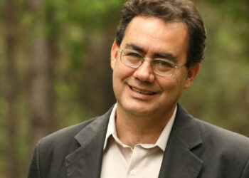 Augusto Cury é anunciado pré-candidato à Presidência.