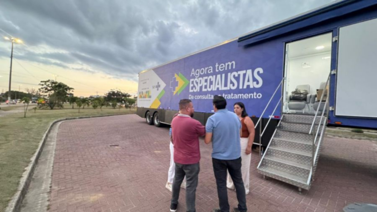 Carreta oferece consultas e cirurgias em Rio das Ostras.