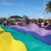 Saiba as datas confirmadas para as maiores Paradas do Orgulho LGBTI+ do Rio de Janeiro e os temas em debate para 2026.