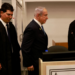 Julgamento de Netanyahu sofre novo adiamento após cancelamento de audiência em Israel.